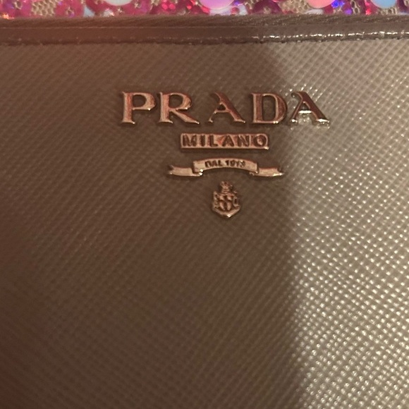 Prada Two Tone Grey Saffiano Leather Wallet - Picture 2 of 8